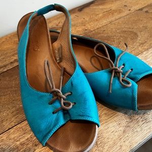 Bueno turquoise summer shoe